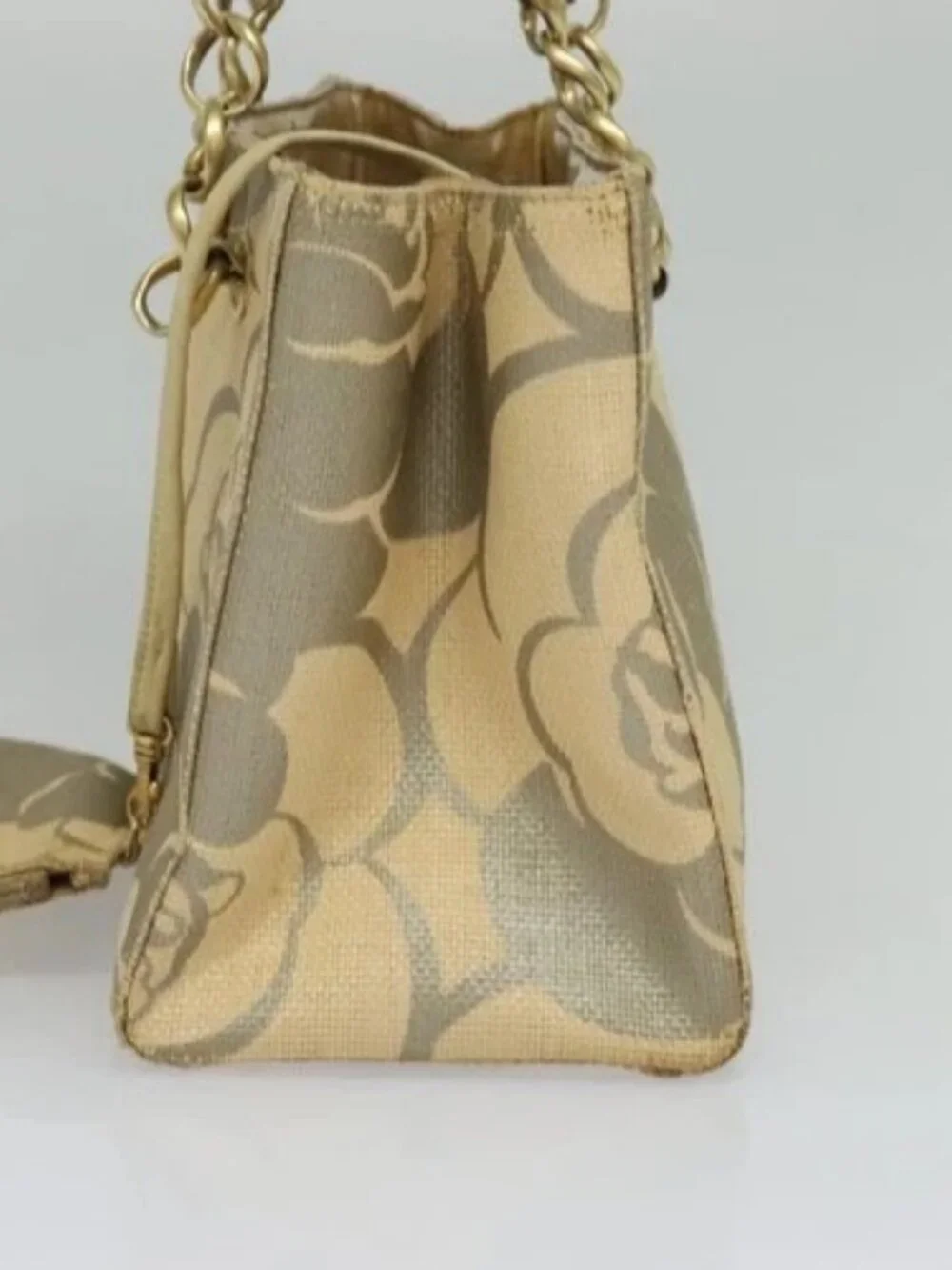 CHANEL Camelia Chain Tote Bag Straw Beige CC Auth 122907